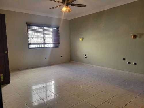 Apartamento En Venta | El Vergel | 3 Hab | 329 M2 | Us$325,000