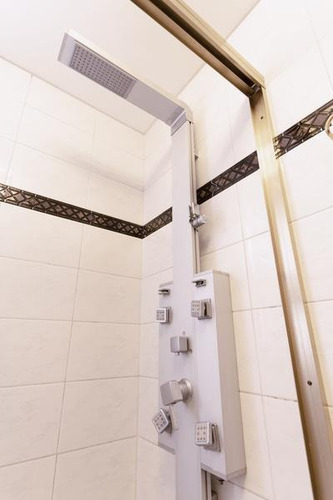 Imagen 13 de 16 de Venta Departamento 5 Amb 156 M2 Cochera Valentin Alsina Lanus