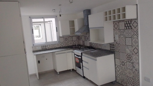 Imagen 9 de 16 de Departamento A Estrenar Centro De Lomas De Zamora Oportunidad