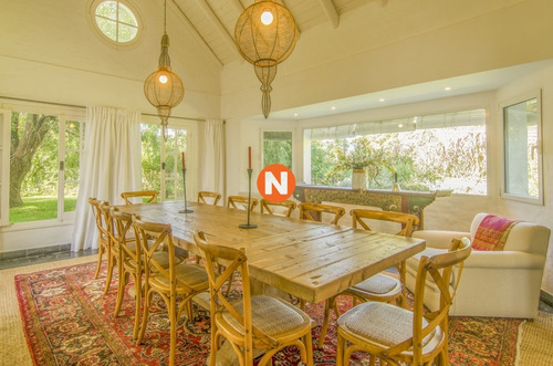 Espectacular Casa En Venta En El Golf, Unica Con 7000 Mt2 De Terreno.- Ref: 209160
