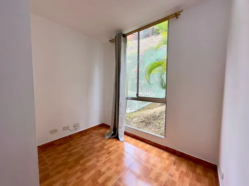 Apartamento En Arriendo En Calasanz. Cod A14861