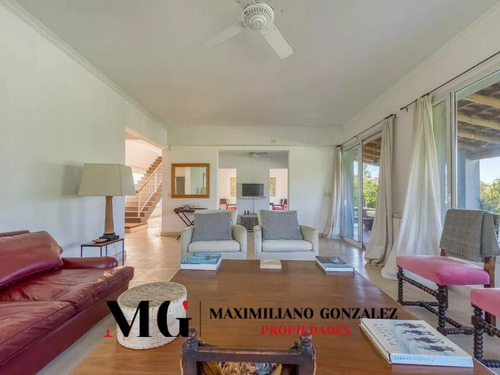Casa En Venta Y Alquiler, 7 Ambientes - El Metejón, Cañuelas