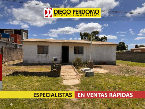 Casa De 2 Dormitorios En Venta, Ciudad Del Plata 