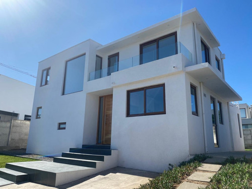 Casa A Estrenar Lomas De Montemar Uf15950