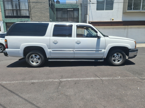 Imagen 3 de 15 de Chevrolet Suburban G Piel Aa Qc 2005 $129500 Socio Anca