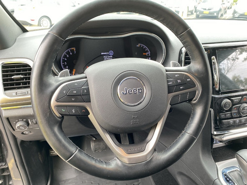 Imagen 13 de 23 de Jeep Grand Cherokee Limited 3.6 4x4