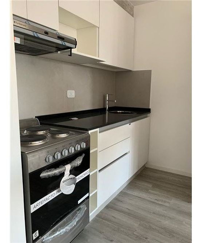 Imagen 7 de 18 de Venta Monoambiente En V. Crespo - Apto Profesional