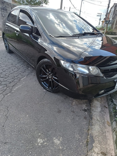 Honda Civic 1.8 Lxs Flex Aut. 4p