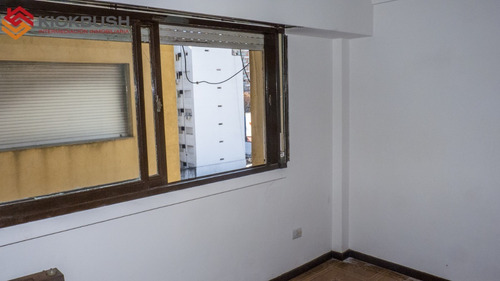 Imagen 4 de 17 de Amplio Monoambiente En Almagro, Pte. Perón 3400