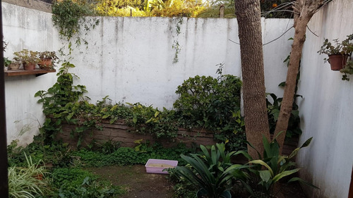 Imagen 10 de 10 de Duplex En Una Planta Con Espacio Para Coche