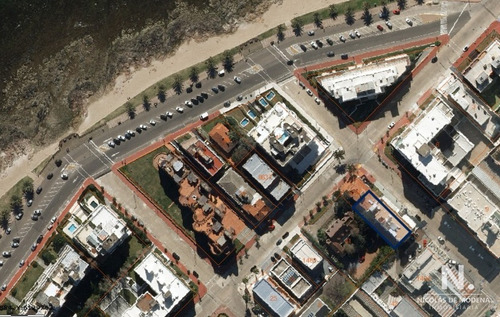 Hotel En Venta En Punta Del Este A Pasos Del Puerto