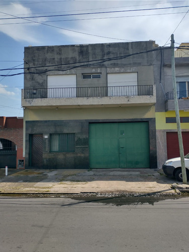 Venta Casa 4 Amb. C/galpón - Avellaneda