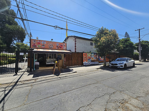 Casa Esquina Con Local Comercial, Comuna De Independencia