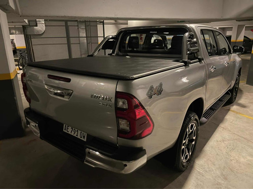 Imagen 4 de 15 de Toyota Hilux Srx 4x2 At