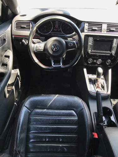 Imagen 13 de 16 de Volkswagen Vento Gli Dsg + Nav