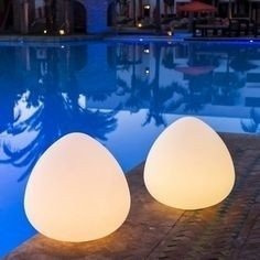 Imagen 3 de 6 de Rock Lámpara Led Bluetooth De Interior Y Exterior
