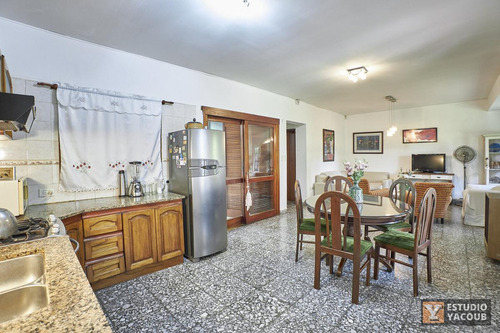 Casa Venta - 3 Dormitorios 2 Baños - Cocheras - Piscina - 180mts2 - City Bell, La Plata