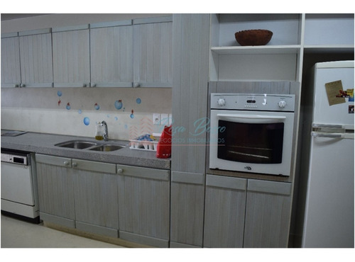 Apartamento En Brava, 3 Dormitorios *- Ref: 2144