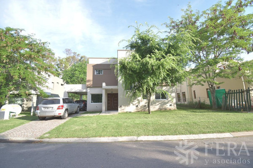 Imagen 2 de 21 de Venta De Casa 4 Ambientes En Fincas De Hudson (24255)
