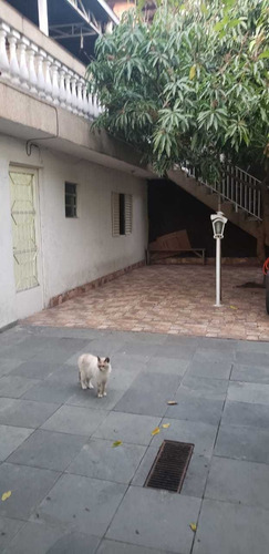 Imagem 2 de 14 de Casa 3 Comodos Com Garagem