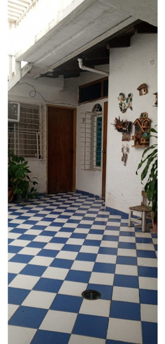 Se Vende Casa 291m2 4h/4b/2p Colinas Sta Rosa Charallave