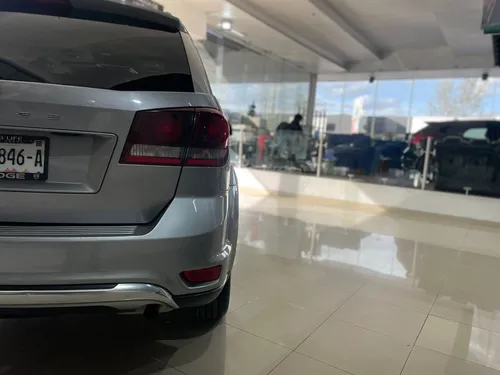 Dodge Journey 2.4 Sxt Sport 7 Pasajeros At