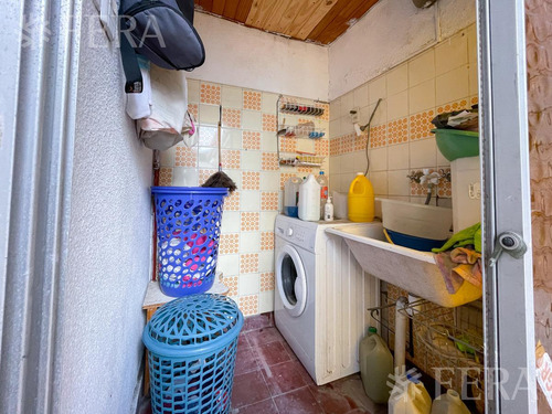 Venta Casa 2 Ambientes Con Cochera En Wilde