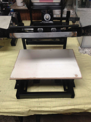 Máquina Para Serigrafía Cilíndrica Y Plana
