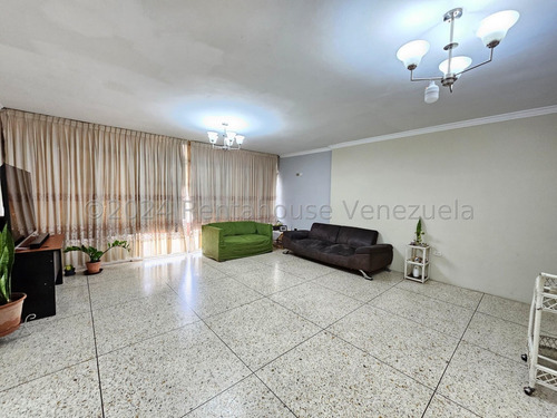 Bello Apartamento En Venta, Resid El Limón. #24-23742 Km