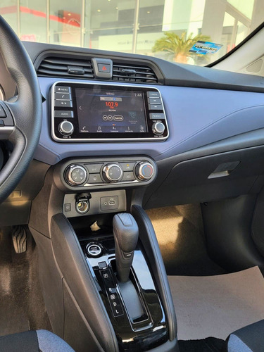 Nissan Versa 1.6 Advance Cvt