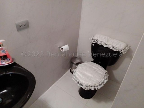 Imagen 4 de 15 de Casa En Venta Urb Miranda 22-25172 Wolfgang Liaz 0414-132-24-22 0412-582-01-12