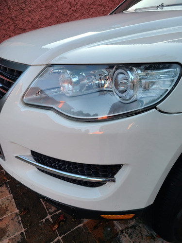 Volkswagen Touareg 4.2 V8 Tiptronic Climatronic 4x4 At