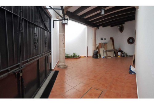 Casa En Venta En Nueva Chapultepec, Morelia, Michoacán De Ocampo C.p. 58280