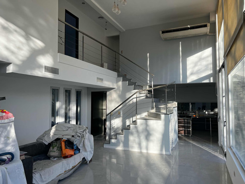 Barrio Privado El Centauro Canning 3 Dorm 4 Baños Coch 3 Aut