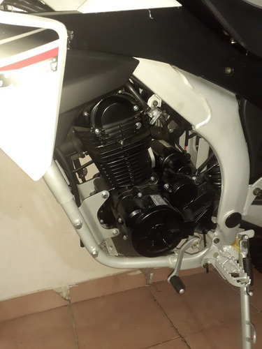 Imagen 12 de 17 de Gilera Smx 250