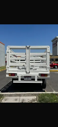 Nissan NP300 2.5 Estacas Dh Aa Mt