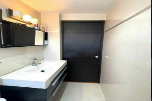 Venta De Departamento (114m2) A 2 Cuadras De Insurgentes, A 10 Mins De C.c. Manacar, A Espaldas Del Teatro De Los Insurgentes, Zona Muy Segura Db15-r32