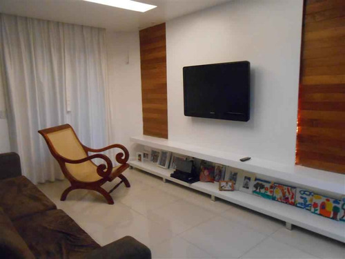 Casa De Condomínio À Venda Na Praça Miguel Osório, Recreio Dos Bandeirantes, Rio De Janeiro - Rj - Liv-2751