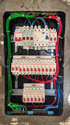 Imagem 2 de 5 de Eletricista Residencial ,predial E Comecial