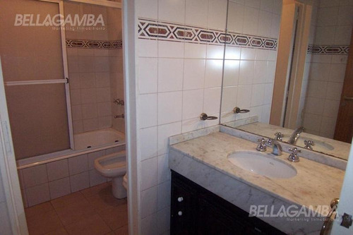 Imagen 10 de 19 de Piso En Recoleta 4 Ambientes Con Dependencia Y Cochera