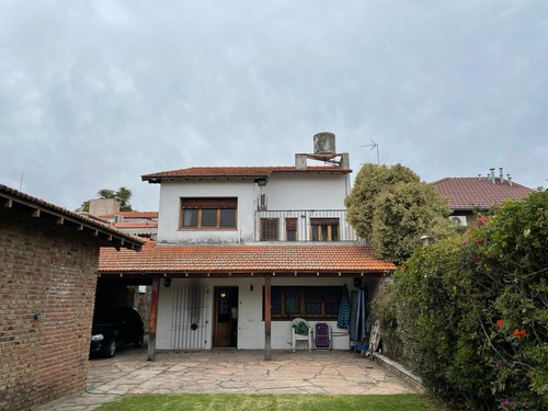 Casa Excelente Ubicacion Y Lote De 500 M2. Lomas San Isidro