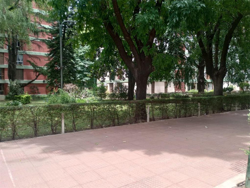 Departamento 4 Ambientes Al Frente Refaccionado A Nuevo-catalinas Sur-la Boca