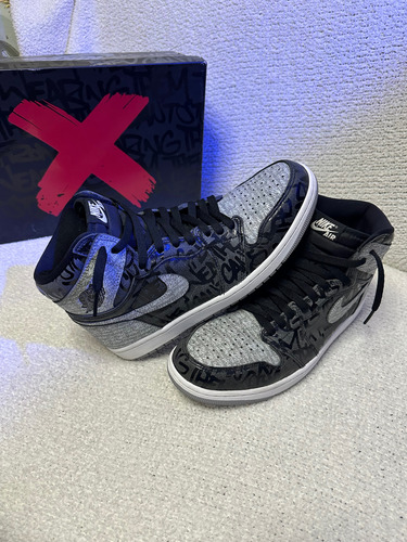 Tenis Jordan 1 Retro High Rebellionaire (28.5mx) (Usado)