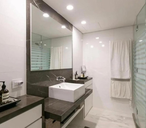 Departamento En Venta - 3 Dormitorios 3 Baños - Vicente López