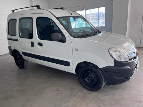 Imagen 5 de 25 de Renault Kangoo 2014 1.6 Furgon Ph3 Confort 1plc