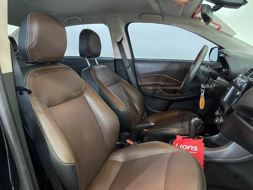Imagem 13 de 25 de Chevrolet Cobalt