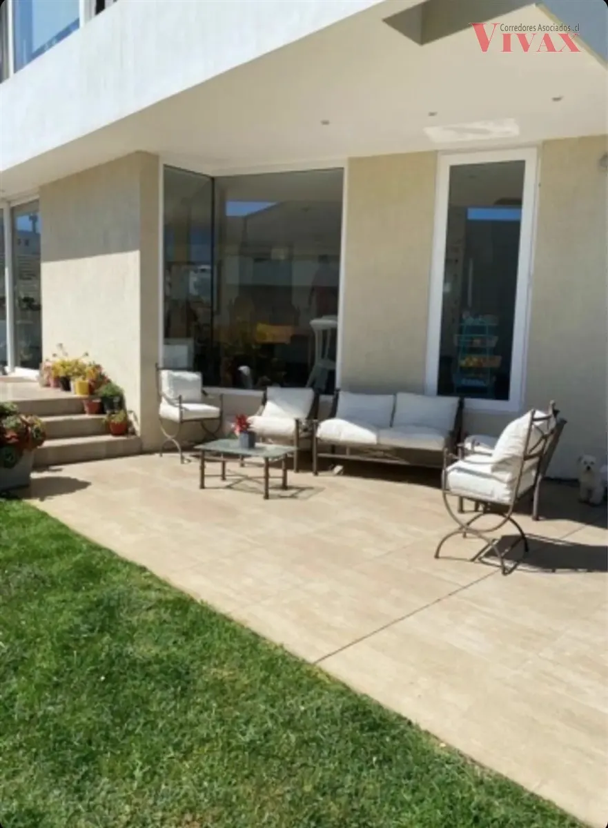 Imagen 3 de 16 de Casa En Venta De 3 Dorm. En Viña Del Mar