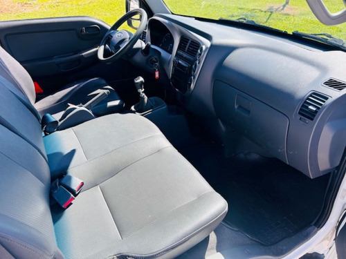 Kia Bongo 2.5 Std 4x2 Rs Turbo S/ Carroceria 2p