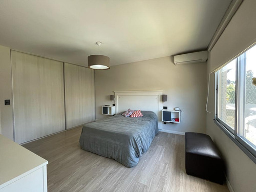 Casa A La Venta - Hurlingham- Complejo Las Fincas