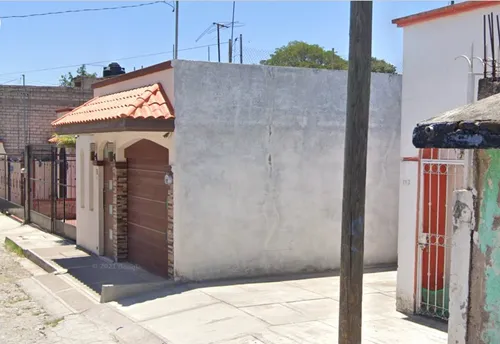 Casa En Venta En, Morelos Corralón, Tepic, Nayarit. Ez15